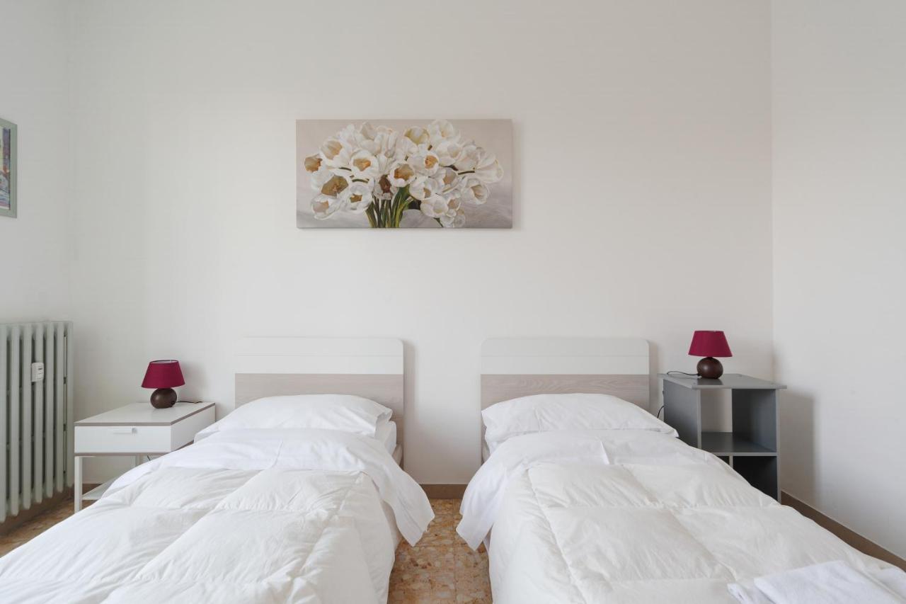 Bright&Cozy C5 Fiera Apartment Bologne Extérieur photo
